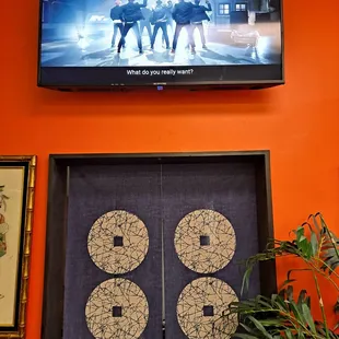 bagels, interior