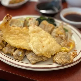 Meat jun and shrimp tempura