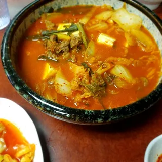 Kimchee Chi-Gae