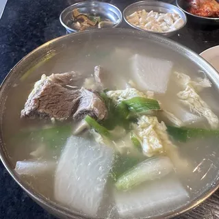 Kalbi Tang