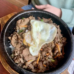 D11. Bulgogi Dolsot