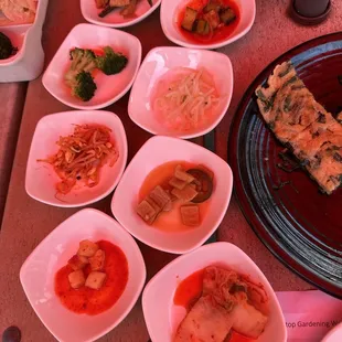 Banchan w/ tofu soup