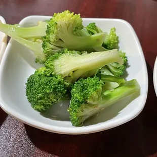 Banchan; broccoli