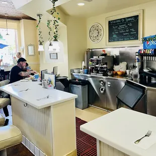 Counter seating!! Love that