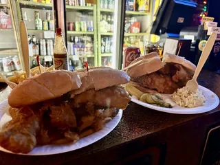 Molnar's Lounge & Restaurant LLC
