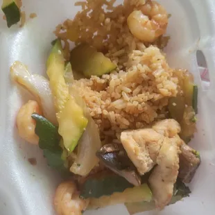 No steak, overcooked chicken, small but nicely cooked shrimp and almost no flavorings. Slight taste of tuna fish.