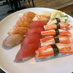 16 piece Lunch Combo