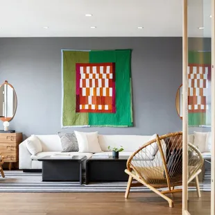 Private dining lounge is the perfect rentable spot for after meeting drinks or client presentations.