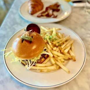 King Brasserie: King Burger $22