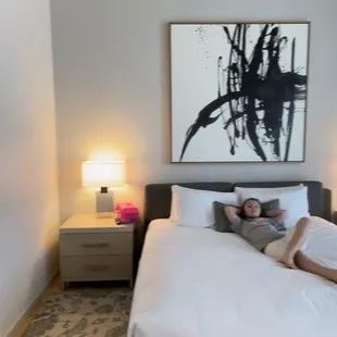 King bed room. Awesome!