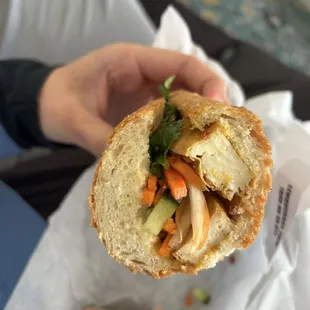 Lemongrass Tofu Sandwich (u H s t)