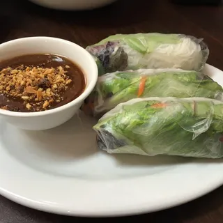Grilled Pork Spring Roll ( gi cun tht Nng)