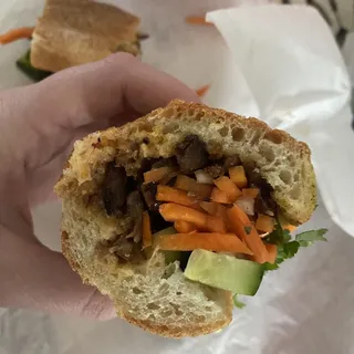 Grilled Pork Salad Roll (S Lch Cun tht Nng)