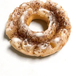 Old Fashioned Glazed Cake w/ Cinnamon Sugar