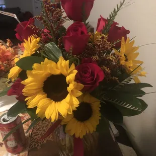 Rose and sunflower bouquet