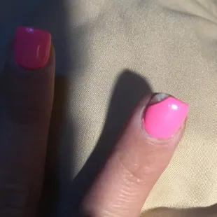 Just 3 days later,  my acrylic cracked!!! Bad service, bad work, bad attitude!!!!