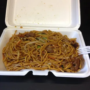 Beef lo mein