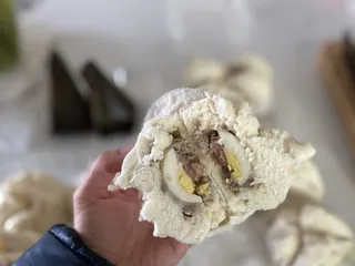 Kim Loi Banh Bao