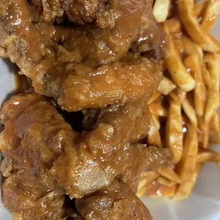 The Best Wings In Town! Argue With Yo Mama