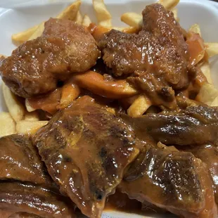 Rib Tip &amp; Wing Combo, sauce on everything!