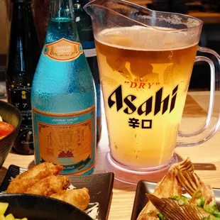 Now serving pitchers!