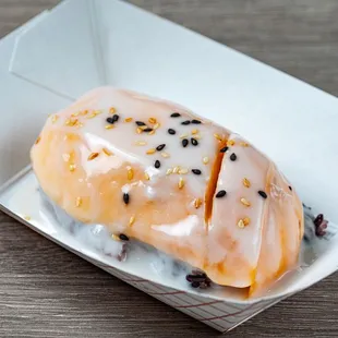 Purple Sticky Rice with mango add-on