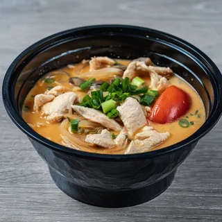 Tom Kha