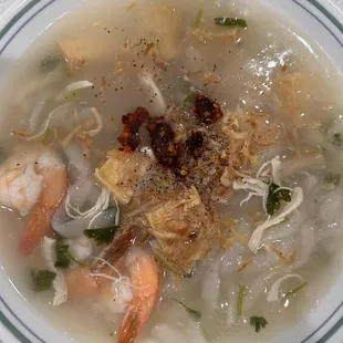 To-go chicken noodle soup