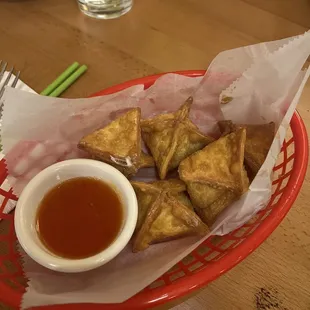 Crab rangoons