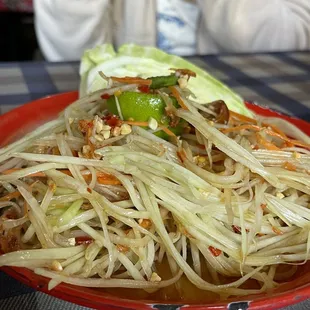 Thai papaya salad