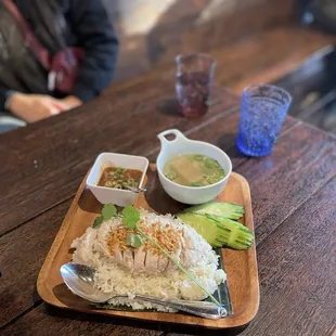 chicken n&apos; rice