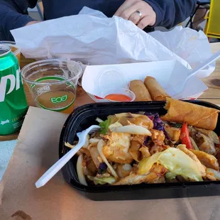 Combo noddle including a drink &amp; 3 pieces of eggrolls