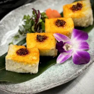 Fried Tofu with Spicy Garlic