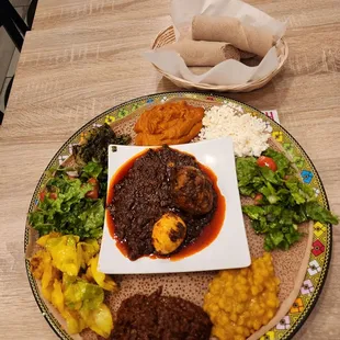 Veggie Platter, Doro Wot