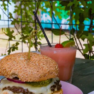 Griddle Burger &amp; Strawberry Piña Colada