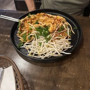 ramen and noodles, food