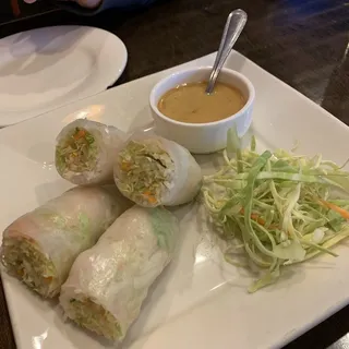 2 pieces Fresh Salad Rolls