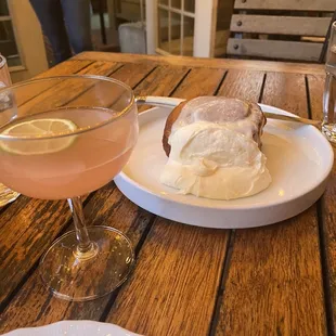 Habeas Corpus cocktail + Milkbread Cinnamon Roll