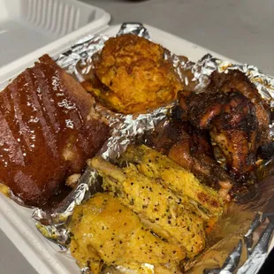 food, chicken wings and fried chicken