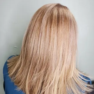 I love the highlight and lowlights together as well as the cut.