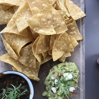 Guacamole and Chips