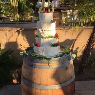 King barrel rental wine barrel for our wine themed anniversary party