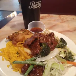 Various lunch buffet items.