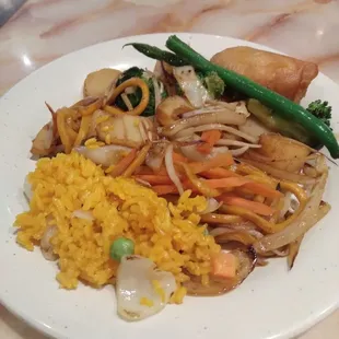 Hibachi stir fry and some items off the buffet.