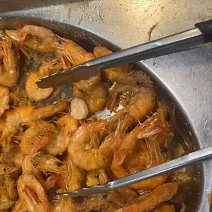 A hair in the damn food.Just zoom in on that tiny shrimp and you'll see it.