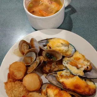 My Seafood favorites, Shrimp Soup, Cheese Baked Mussels, Fried Scallops, Clams w/ Black Bean Sauce,Fried  Shrimp *** 22 October 2023 ***