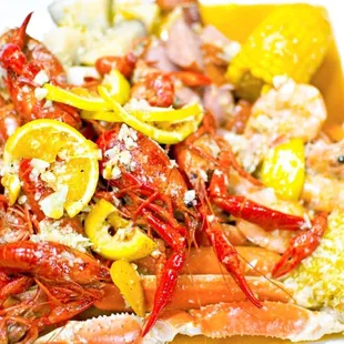 king caawfish and shrimp