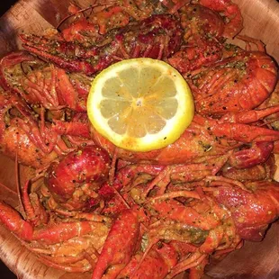 1 pound of lemon pepper crawfish