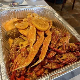 Boiled Shellfish Combo