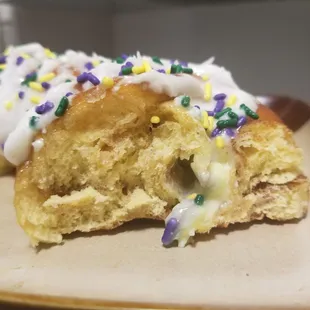 Side view of Caluda&apos;s Bavarian Cream King Cake